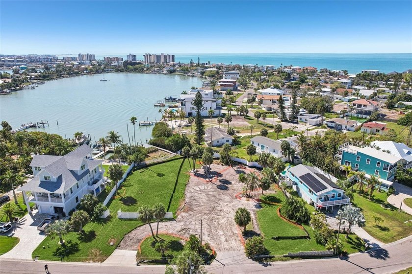 One or more photo(s) has been virtually staged. This is a rare - Beach Lot for sale in Redington Beach, Florida on Beachhouse.com