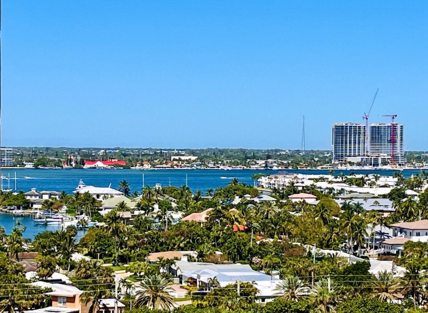 You have found the perfect vacation property! Phoenix Towers - Beach Condo for sale in Singer Island, Florida on Beachhouse.com