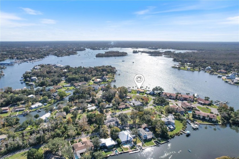 Under contract-accepting backup offers. Welcome to a rare - Beach Home for sale in Crystal River, Florida on Beachhouse.com