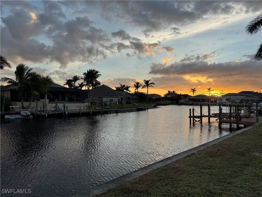 Beautiful lot with double intersecting canal views and quick - Beach Lot for sale in Cape Coral, Florida on Beachhouse.com