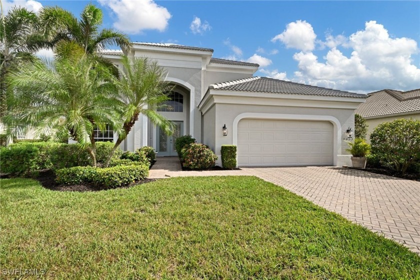 This almost 3000 square foot home features 3 beds, 2.5 baths - Beach Home for sale in Fort Myers, Florida on Beachhouse.com