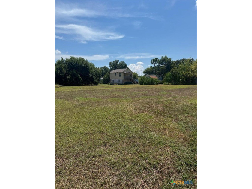 3 WATERVIEW LOTS!!!Waterview of the City Harbor and Lavaca Bay - Beach Lot for sale in Port Lavaca, Texas on Beachhouse.com