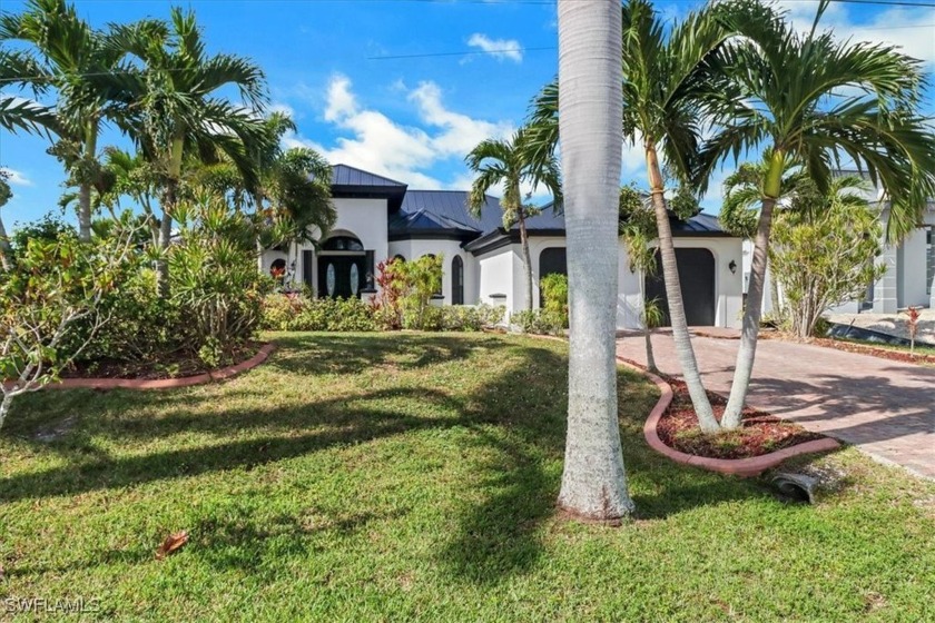 NO FLOODING! OWNER FINANCING AVAILABLE!! Presenting a classic - Beach Home for sale in Cape Coral, Florida on Beachhouse.com