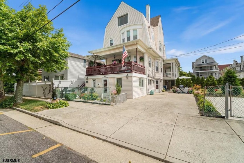 An elegant throwback to the grand era of Lower Chelsea's heyday - Beach Home for sale in Atlantic City, New Jersey on Beachhouse.com