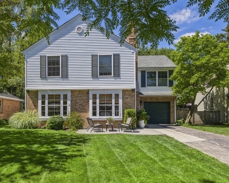 Wonderful Evanston expanded home in New England Village. Move - Beach Home for sale in Evanston, Illinois on Beachhouse.com