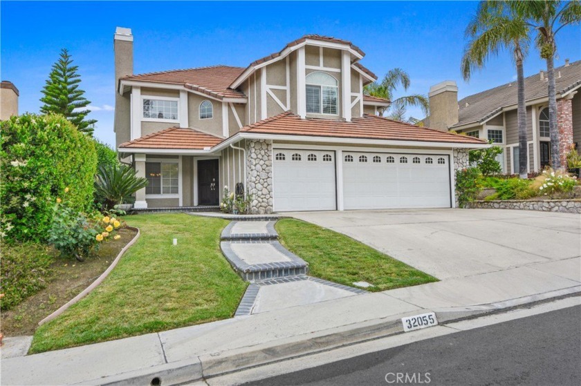 Welcome to this stunning pool home located in the prestigious - Beach Home for sale in Rancho Santa Margarita, California on Beachhouse.com