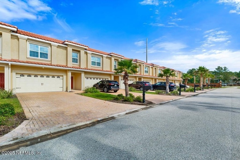 Welcome to your better than new luxury townhome that is still - Beach Townhome/Townhouse for sale in Fleming Island, Florida on Beachhouse.com