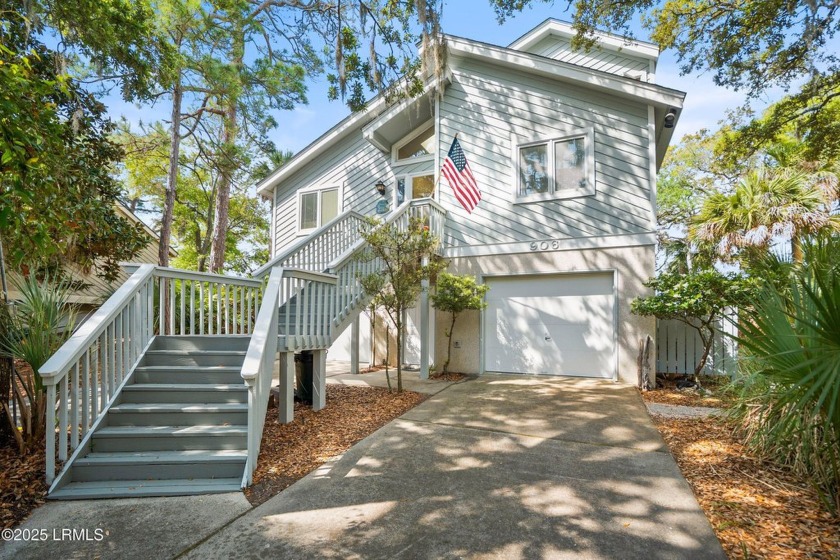 Located on a quiet cul-de-sac in a welcoming, family-oriented - Beach Home for sale in Fripp Island, South Carolina on Beachhouse.com