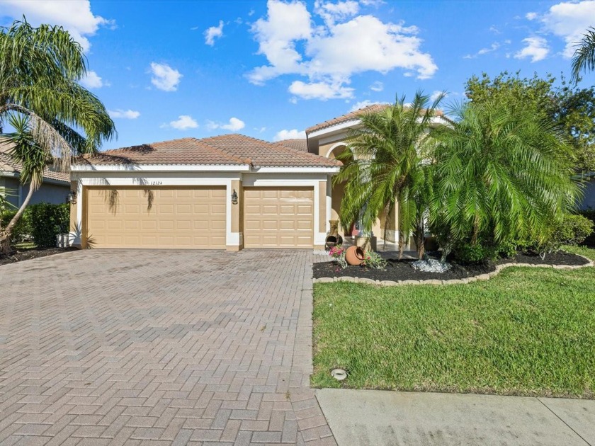 Back on market after buyers did not qualify for financing - Beach Home for sale in Venice, Florida on Beachhouse.com