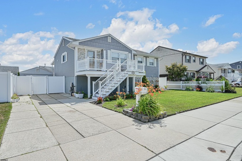 This fabulous raised three-bedroom, one-and-a-half-bath home - Beach Home for sale in Ventnor Heights, New Jersey on Beachhouse.com