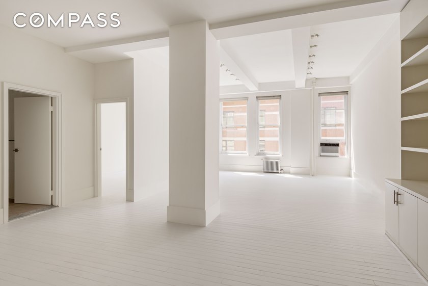 This loft is an absolute gem! Bathed in natural light, this - Beach Apartment for sale in New York, New York on Beachhouse.com