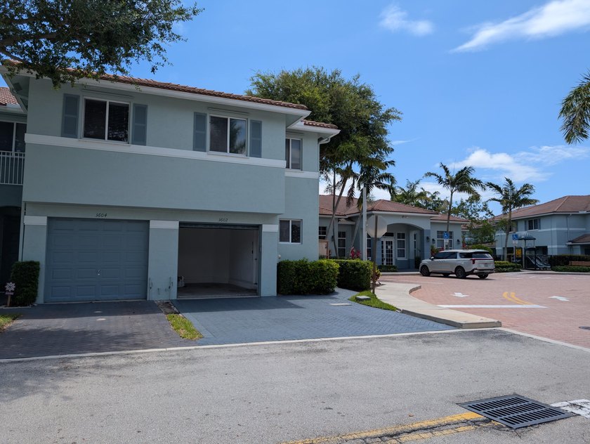 Discover your dream oasis in Riviera Beach! This premier - Beach Townhome/Townhouse for sale in Riviera Beach, Florida on Beachhouse.com