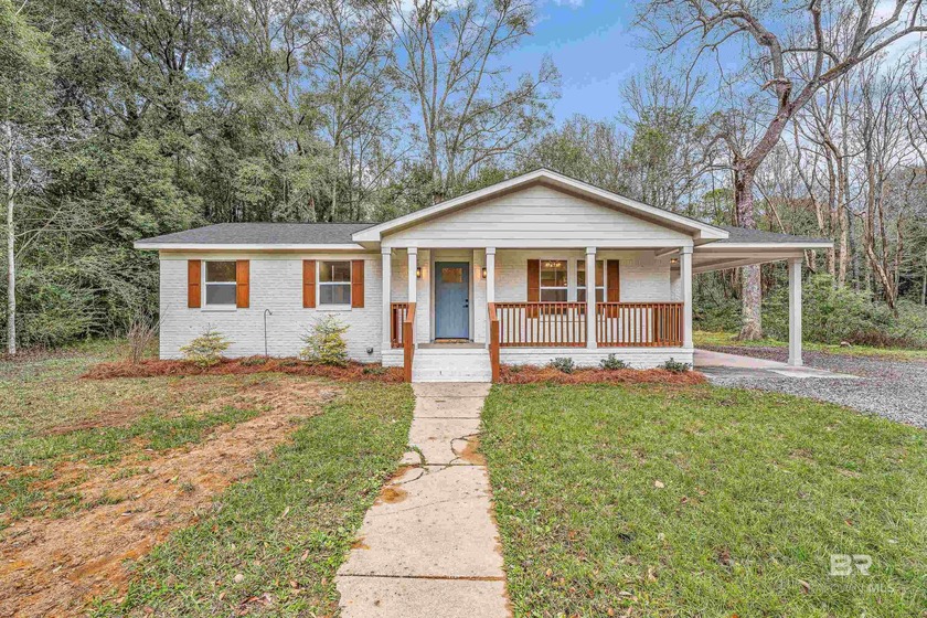 Thoughtfully renovated brick residence in the heart of Fairhope - Beach Home for sale in Fairhope, Alabama on Beachhouse.com