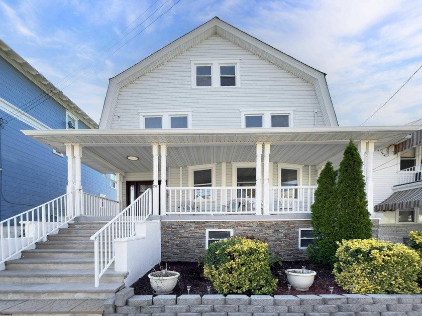 Experience luxury living in this expansive 2,880 square foot - Beach Home for sale in Ventnor, New Jersey on Beachhouse.com