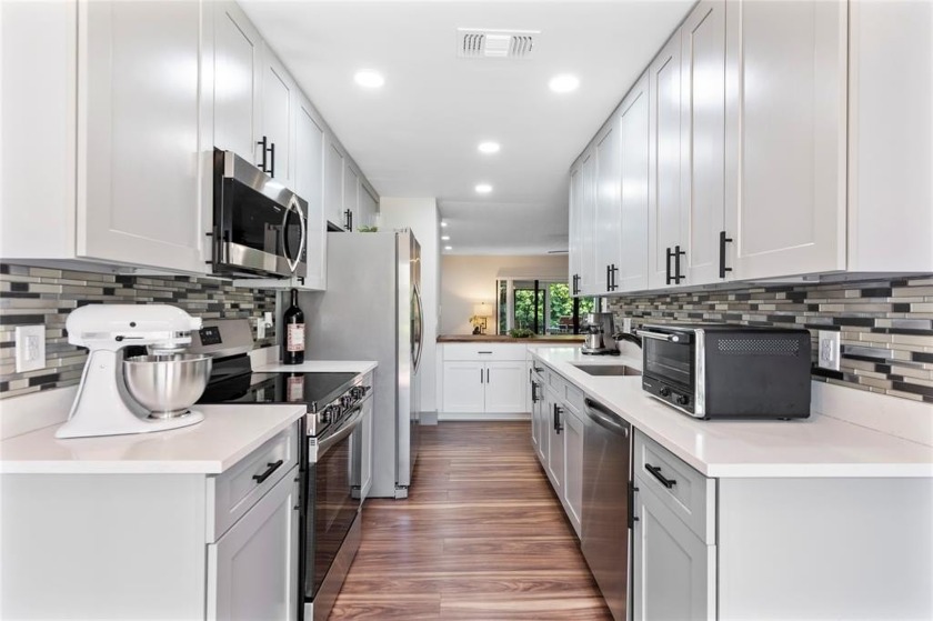 Stunning 2/2.5 Condo in Gated Boca Lago Community - All Ages - Beach Condo for sale in Boca Raton, Florida on Beachhouse.com