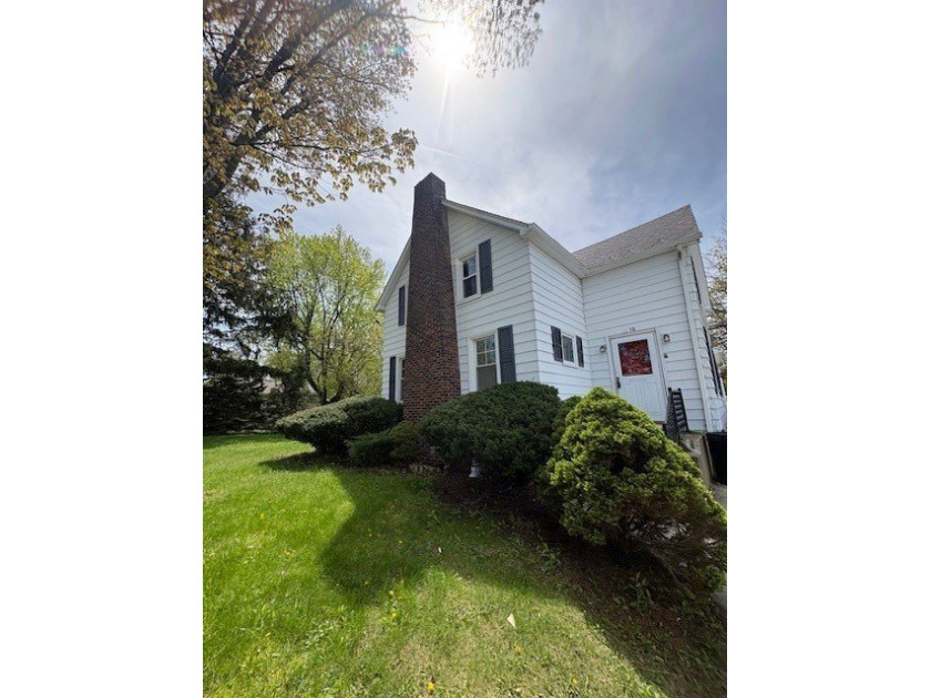 Super-cute and so fresh in Southwest Erie! Brand-new - Beach Home for sale in Erie, Pennsylvania on Beachhouse.com