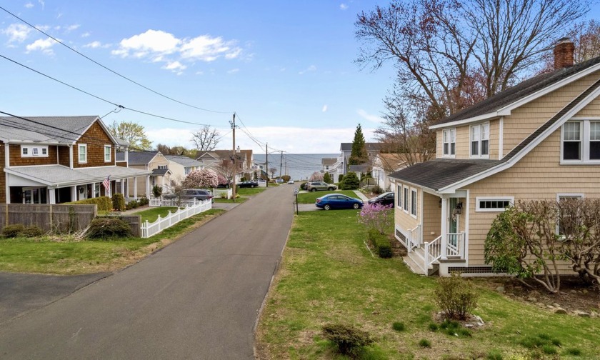 Coastal Living at it's BEST! Welcome to 46 Norwood Ave, an - Beach Home for sale in Milford, Connecticut on Beachhouse.com