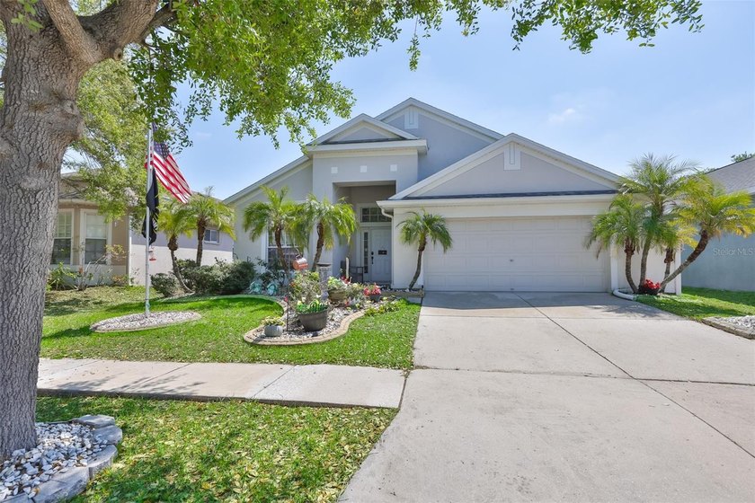 No CDD, low HOA, no mandatory flood insurance. Roof 2022, A/C - Beach Home for sale in Apollo Beach, Florida on Beachhouse.com