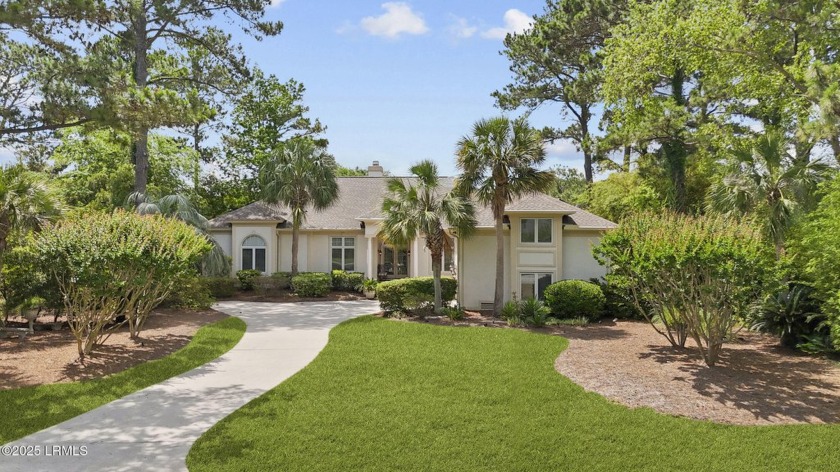 Outstanding opportunity on this 4 Bedroom 3.5 Bath charmer with - Beach Home for sale in Hilton Head Island, South Carolina on Beachhouse.com