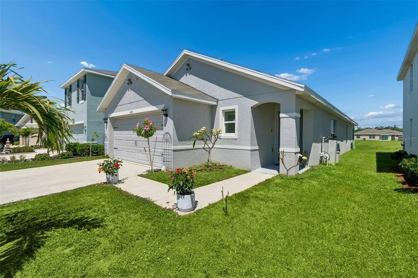 Discover all that the highly desirable community of Silverstone - Beach Home for sale in Palmetto, Florida on Beachhouse.com