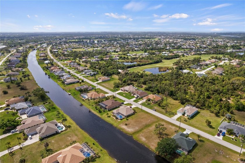 **NO SCRUB JAY ZONE*** WATERFRONT LOT ***GOLF COMMUNITY 15 MINS - Beach Lot for sale in Rotonda West, Florida on Beachhouse.com
