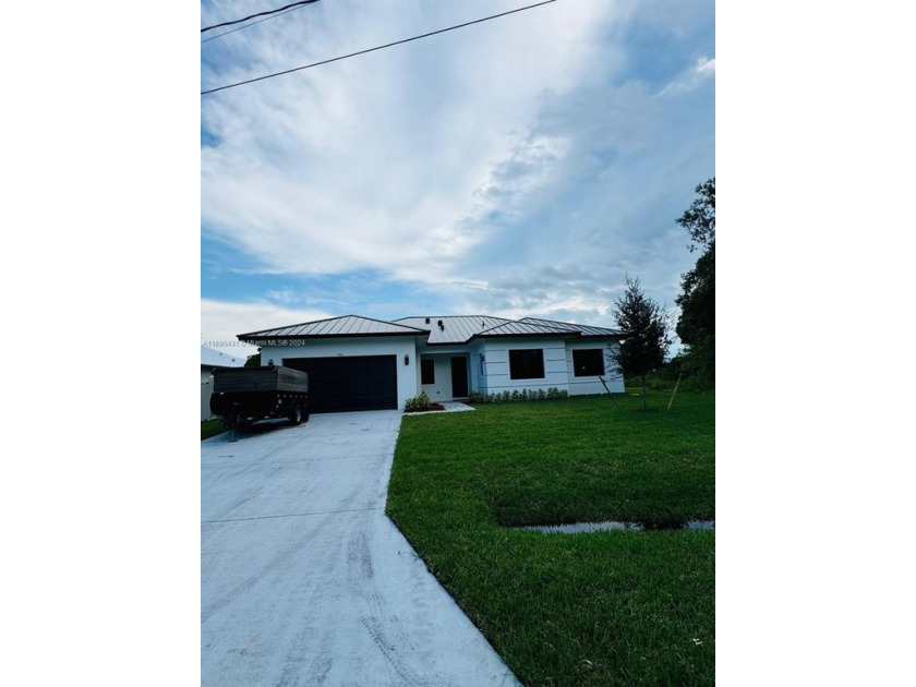 Are you looking for a fresh start in a new home? Look no - Beach Home for sale in Port Saint Lucie, Florida on Beachhouse.com