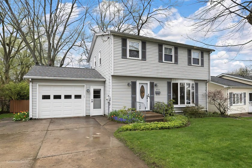 Located in a convenient west Erie location close to LECOM, this - Beach Home for sale in Erie, Pennsylvania on Beachhouse.com