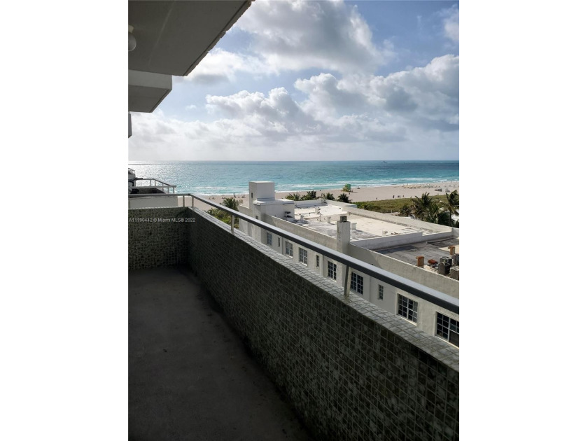 Gorgeous ocean view from this ready to renovate 1 bed / 1 bath - Beach Condo for sale in Miami  Beach, Florida on Beachhouse.com