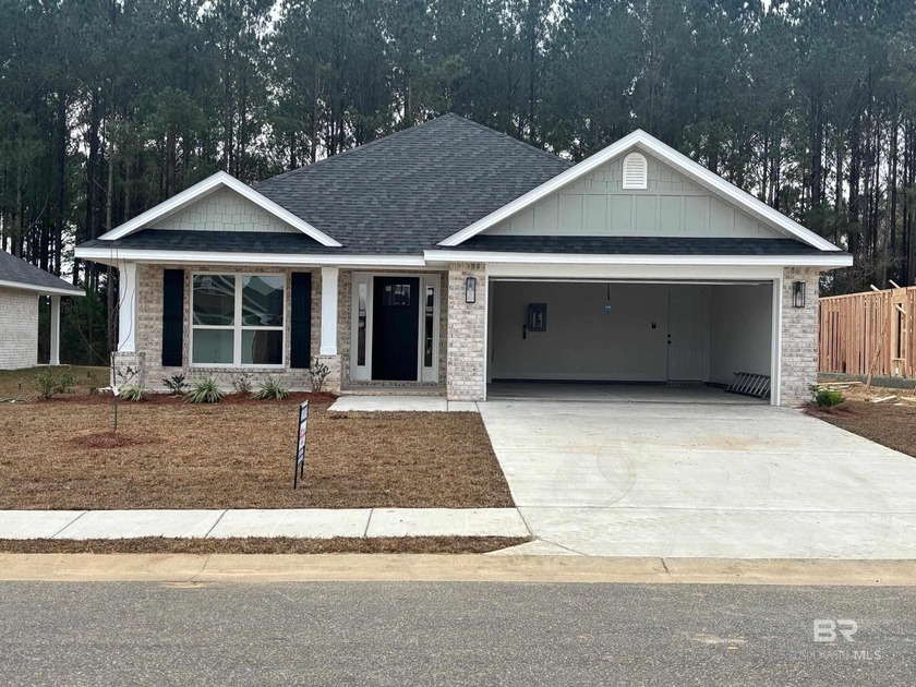 Move in ready, Gold Fortified and 2 ensuite bedrooms.  This 4 - Beach Home for sale in Foley, Alabama on Beachhouse.com