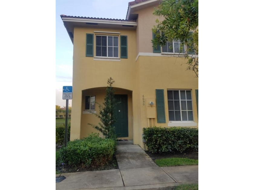 6050 SW 19th Ct - Beach Townhome/Townhouse for sale in North Lauderdale, Florida on Beachhouse.com