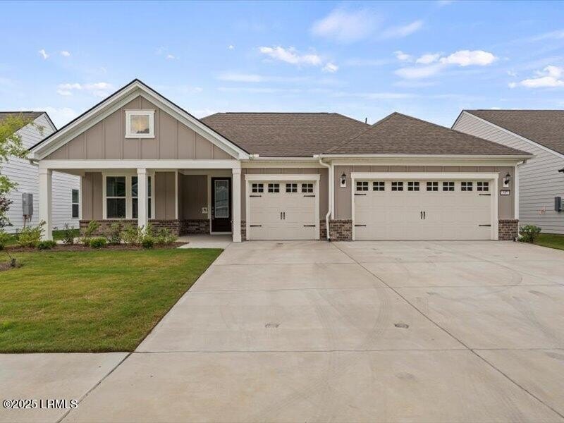 Experience luxury living in this stunning 3BR/2.5BA home with - Beach Home for sale in Bluffton, South Carolina on Beachhouse.com