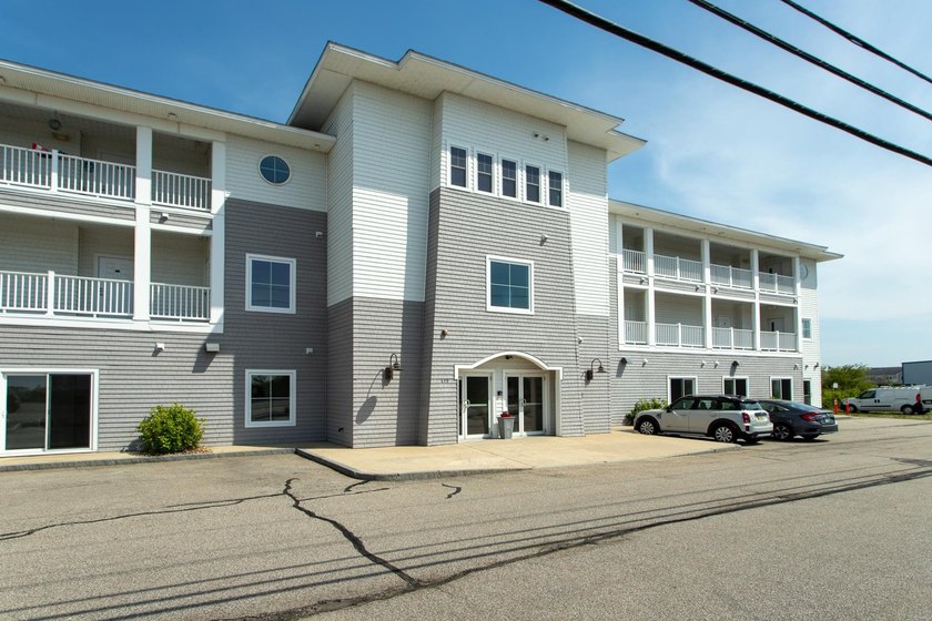 Own Your Coastal Getaway or Investment Condo! This fabulous - Beach Condo for sale in Seabrook, New Hampshire on Beachhouse.com