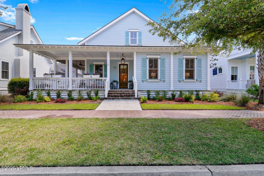 Enjoy sweeping views of Big Arrowhead Lake from this charming - Beach Home for sale in Bluffton, South Carolina on Beachhouse.com