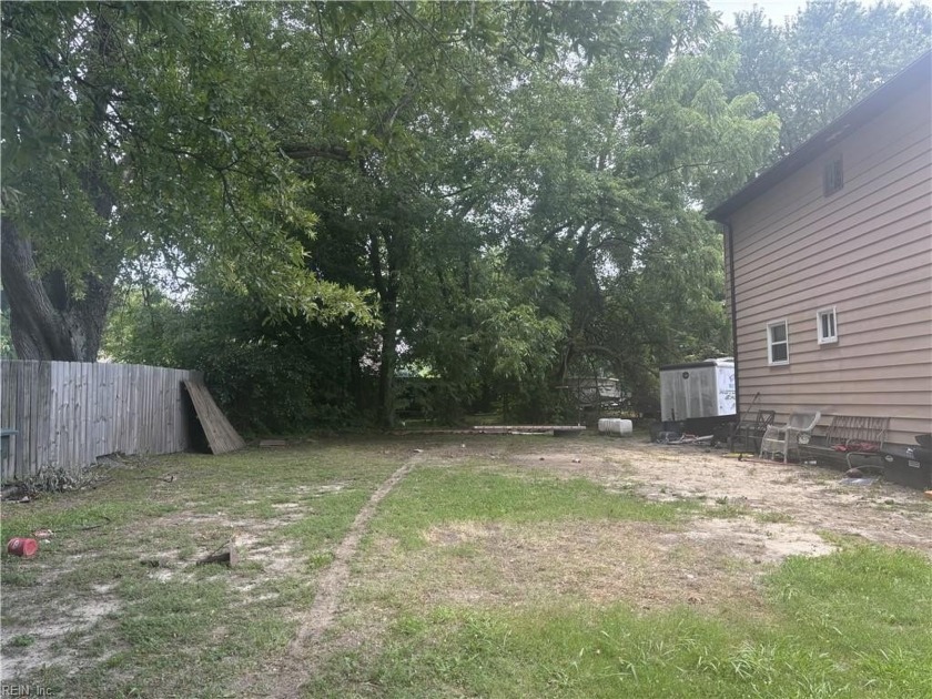 Lot ready to be built on. Great location less than 10 minute - Beach Lot for sale in Hampton, Virginia on Beachhouse.com