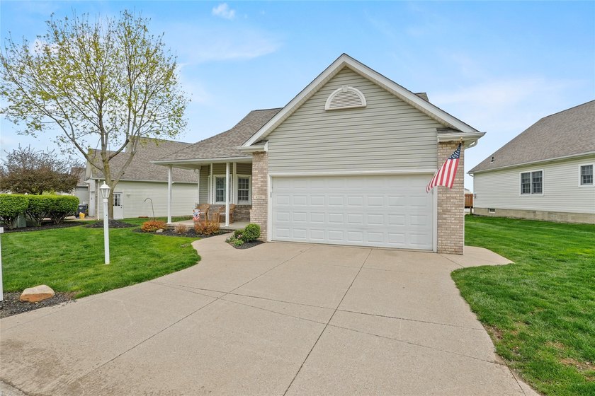 Welcome to 4209 Azalea Circle in Millcreek! This beautiful - Beach Condo for sale in Erie, Pennsylvania on Beachhouse.com
