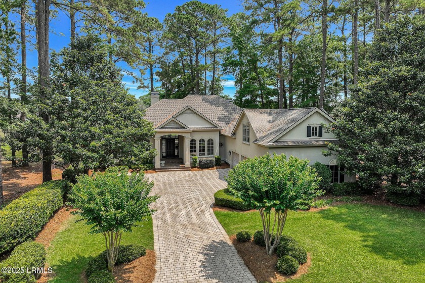 This meticulously updated 4 bedroom, 4.5 bath home offers - Beach Home for sale in Bluffton, South Carolina on Beachhouse.com