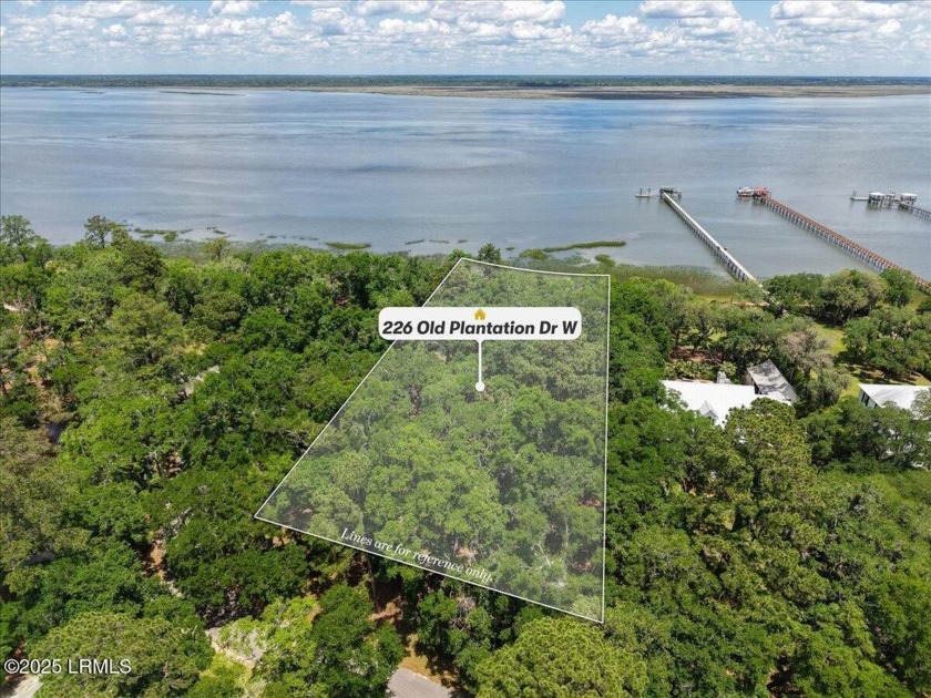 Deep water lot tucked away on a quiet cul-de-sac in the - Beach Lot for sale in Beaufort, South Carolina on Beachhouse.com