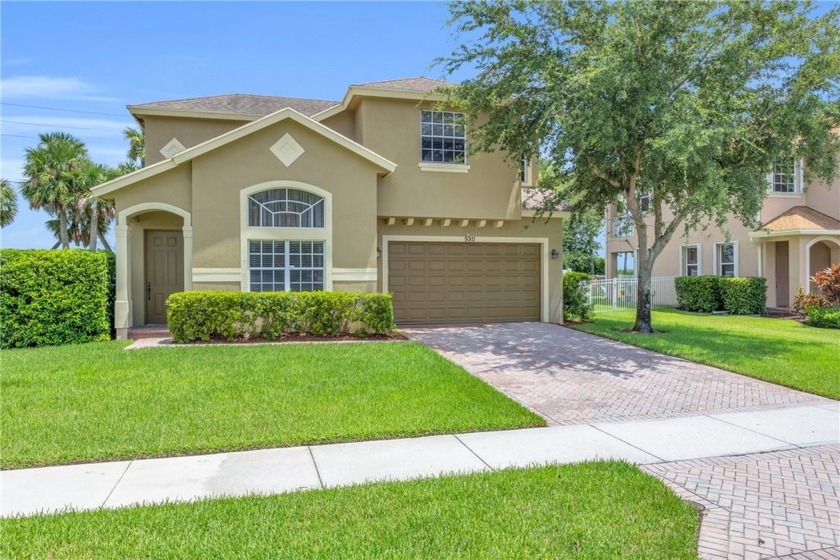 4 bed 2.5 bath, 2 story home in Verona Trace. Brand new roof! - Beach Home for sale in Vero Beach, Florida on Beachhouse.com