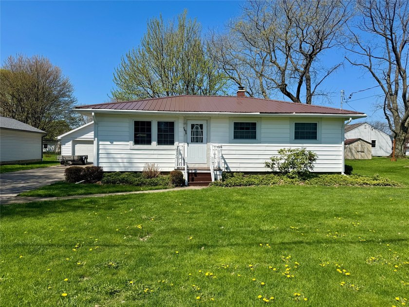 Well-maintained home offering a great opportunity for a - Beach Home for sale in North East, Pennsylvania on Beachhouse.com