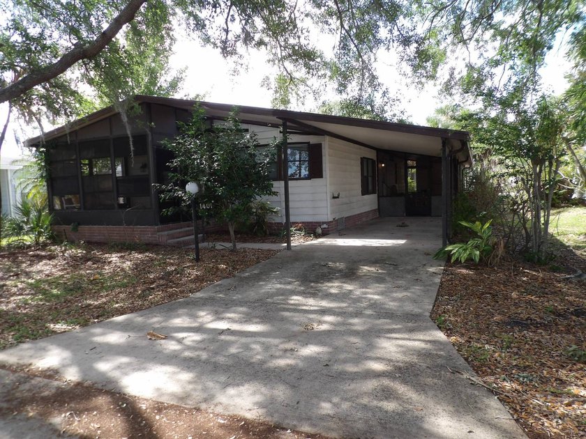 This home has a great layout.  It does need some fixing up but - Beach Home for sale in Rockledge, Florida on Beachhouse.com