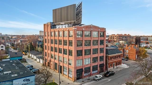 Incredible opportunity to own a piece of historic Detroit! This - Beach Condo for sale in Detroit, Michigan on Beachhouse.com