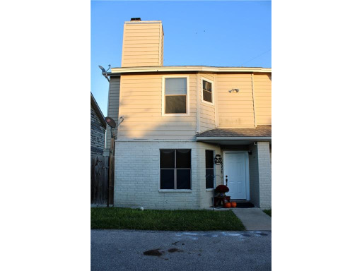 ***SELLER OFFERING 6 MONTHS PAID HOA!*** Tired of renting? - Beach Townhome/Townhouse for sale in Corpus Christi, Texas on Beachhouse.com