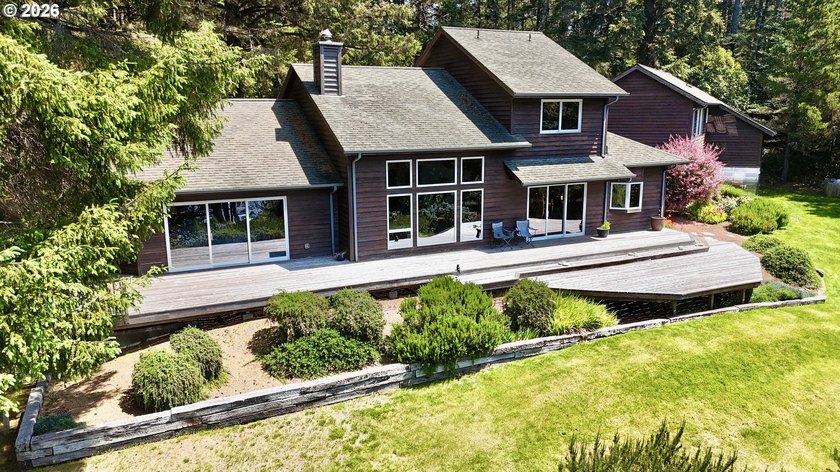 A rare opportunity to own a premier oceanfront estate in one of - Beach Home for sale in Gold Beach, Oregon on Beachhouse.com