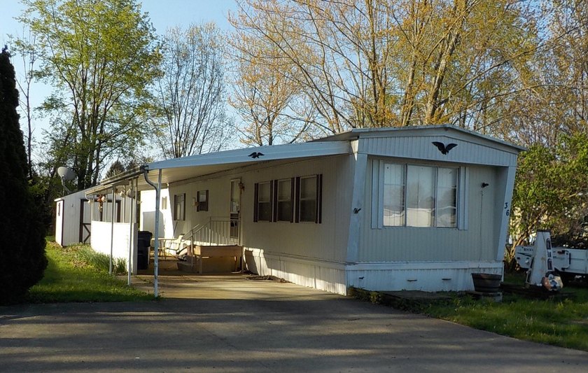 Move in ready, home built in 1982. 12x67, plus 10x46 patio, and - Beach Home for sale in North East, Pennsylvania on Beachhouse.com