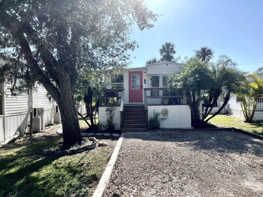 Totally Renovated 2-Bedroom Park Model in Ramblers Rest - Beach Home for sale in Venice, Florida on Beachhouse.com