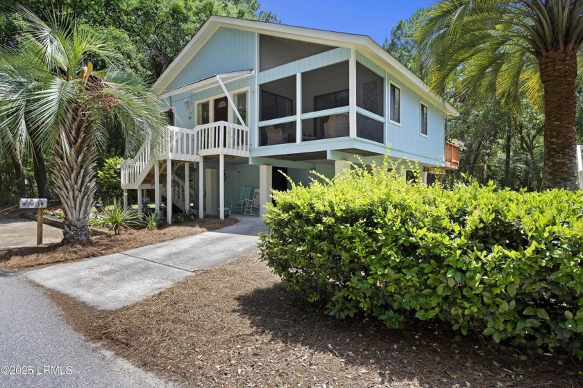 Perfect opportunity for an owner with vision. This 3-BR, 2-bath - Beach Home for sale in Hilton Head Island, South Carolina on Beachhouse.com