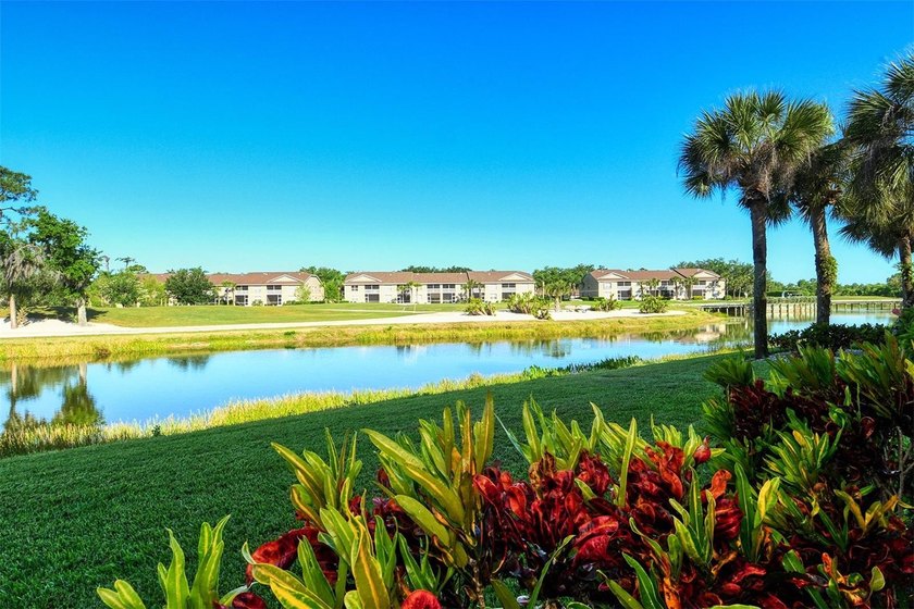 Stop, this is the property you have been waiting for. This - Beach Condo for sale in Sarasota, Florida on Beachhouse.com