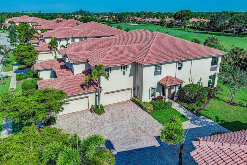 PREMIER GOLF MEMBERSHIP AVAILABLE! First floor condo featuring 2 - Beach Condo for sale in West Palm Beach, Florida on Beachhouse.com