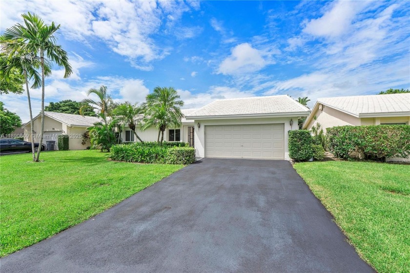 Discover Paradise. A well updated home, perfectly situated in - Beach Home for sale in Boca Raton, Florida on Beachhouse.com