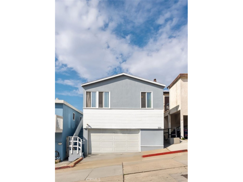 The quintessential beach duplex for coastal living in North - Beach Townhome/Townhouse for sale in Manhattan Beach, California on Beachhouse.com
